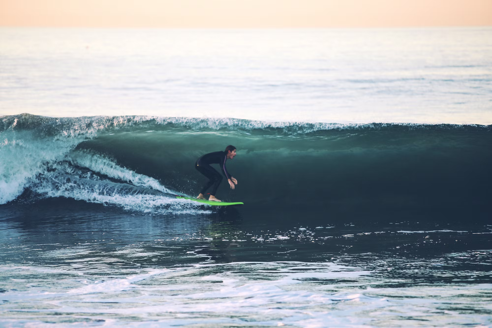 Exploring the Thrill of Surfing: A Deep Dive into Techniques and Styles